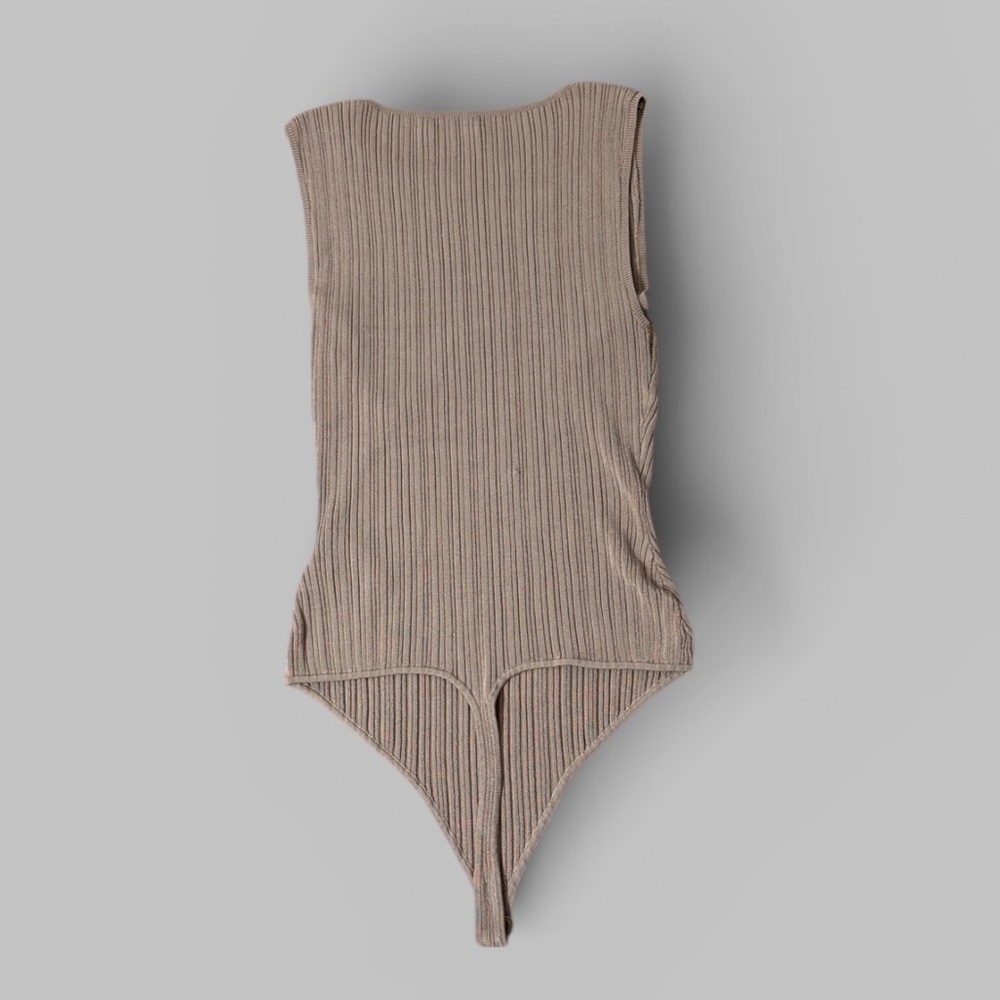 Abercrombie & Fitch Glossy Slash Bodysuit - Picture 4 of 7